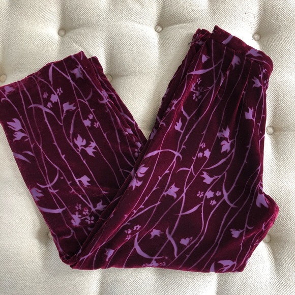 Saks Fifth Avenue Pants - Saks 5th Avenue Folio Wine Red Purple Velvet Pants
